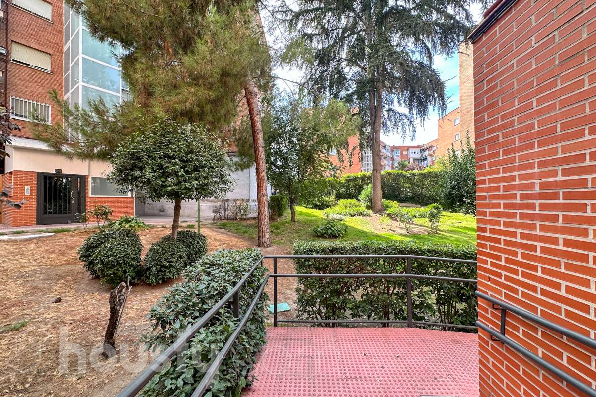 Piso en venta en Calle Potasa, Villaverde, Madrid-0