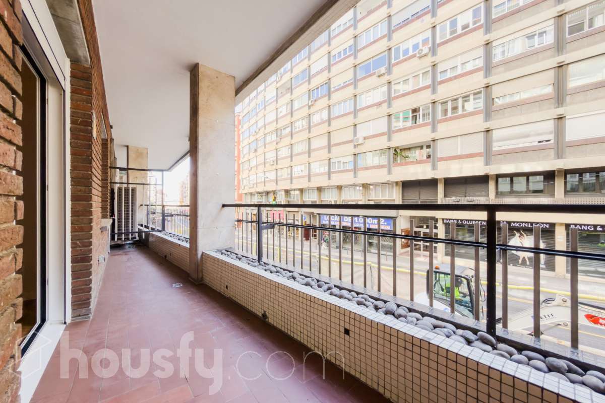 Piso en venta en Carrer de Balmes, Sarrià-Sant Gervasi, Barcelona-1