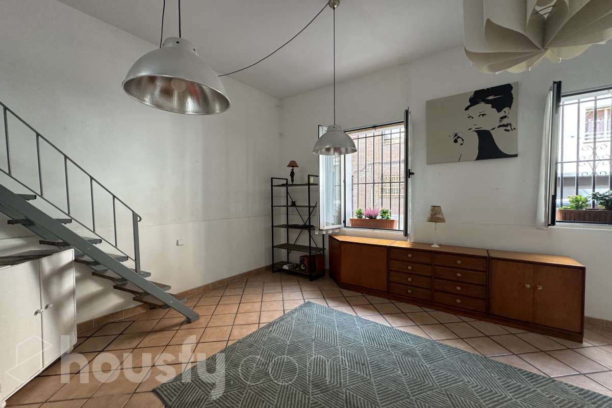 Dúplex en alquiler en Calle de Zamora, Tetuán, Madrid-0