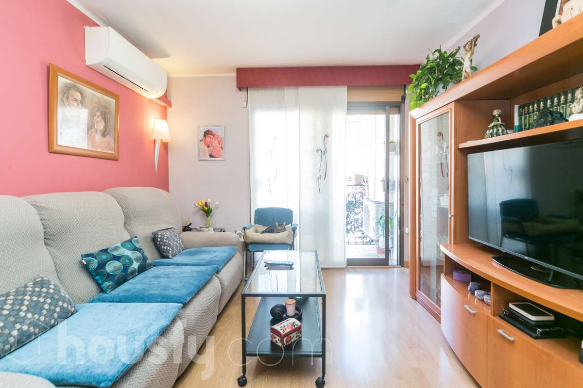 Piso en venta en CL ALCANTARA, Nou Barris, Barcelona-1