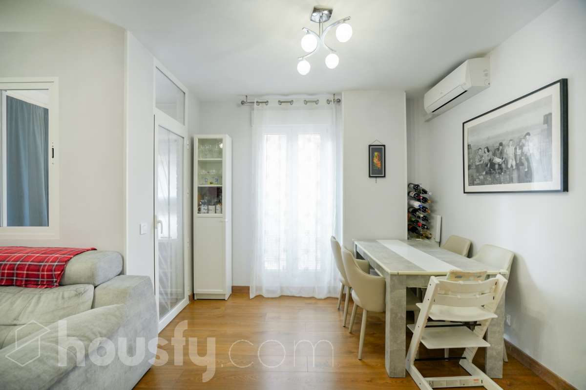 Piso en venta en Calle de Hinojosa del Duque, San Blas, Madrid-1