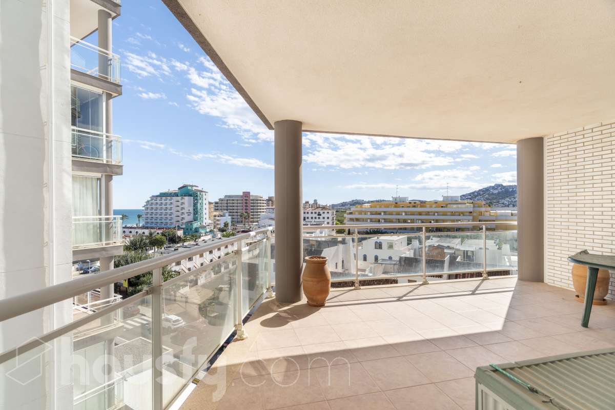 Piso en venta en Avenida Valencia,  Peñíscola-1