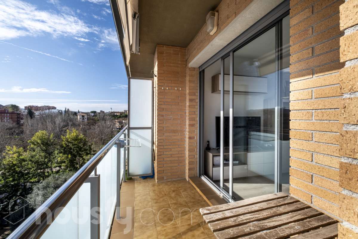 Piso en venta en Av Can Vulpelleres,  Sant Cugat del Vallès-0