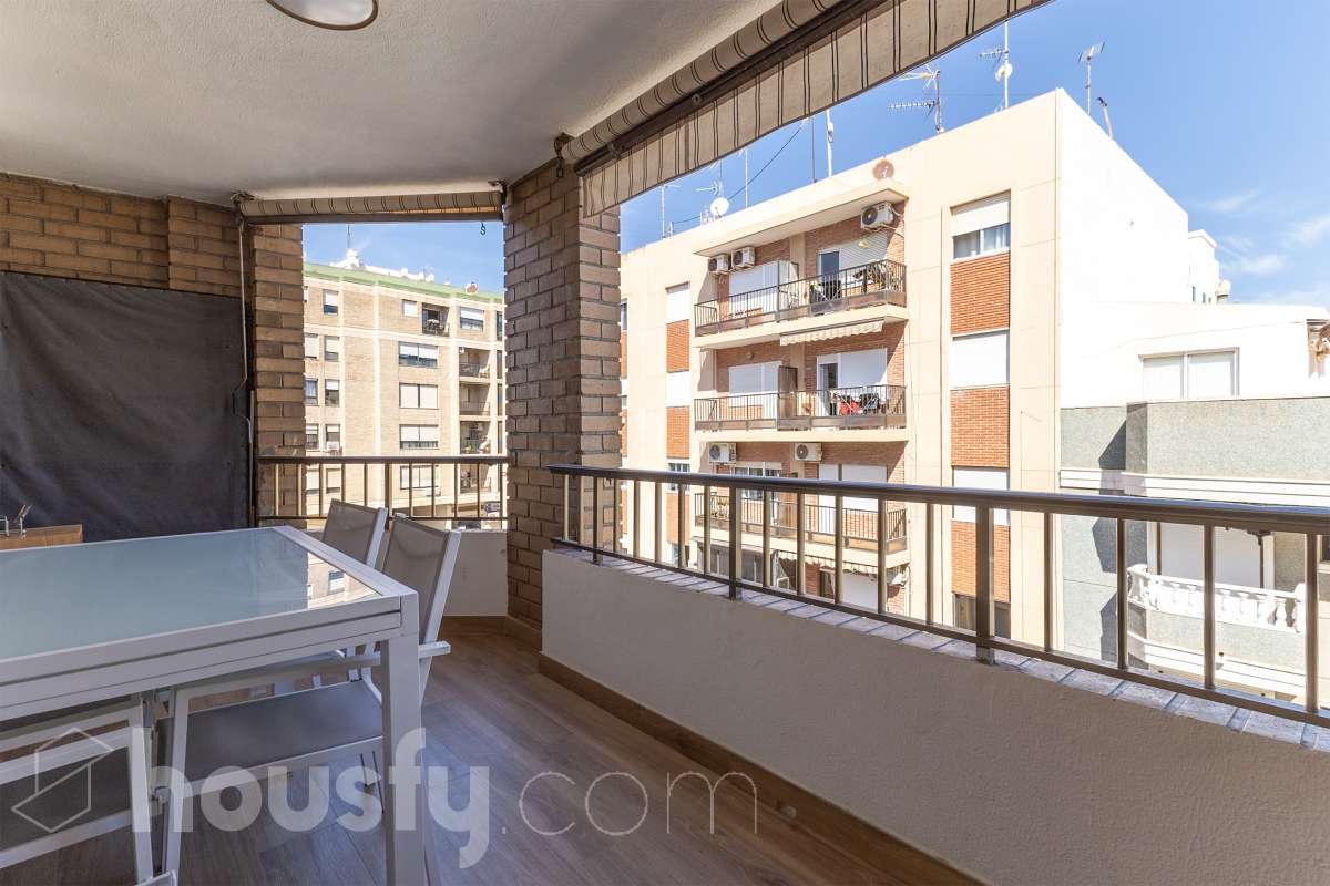 Piso en venta en CL Miguel Hernández,  Guardamar del Segura-1