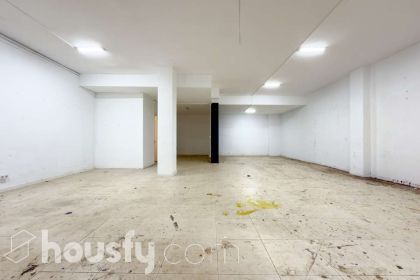 Local en carrer Jules Verne