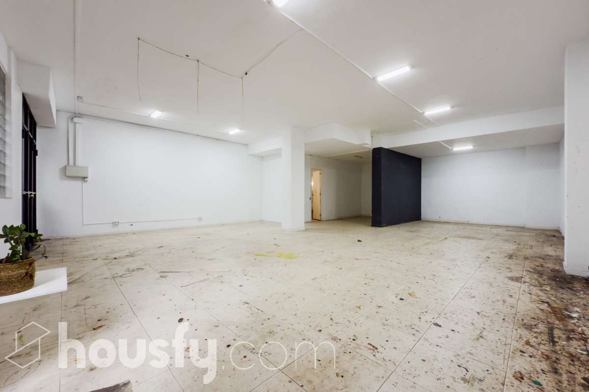 Local en venta en carrer Jules Verne, Sarrià-Sant Gervasi, Barcelona-1