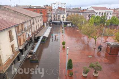 Piso en venta en CL BERNAL DIAZ DEL CASTILLO, Medina del Campo-0