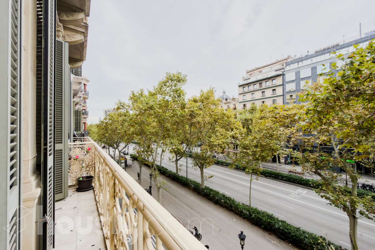 Piso en venta en Gran Via de les Corts Catalanes, Eixample, Barcelona-1