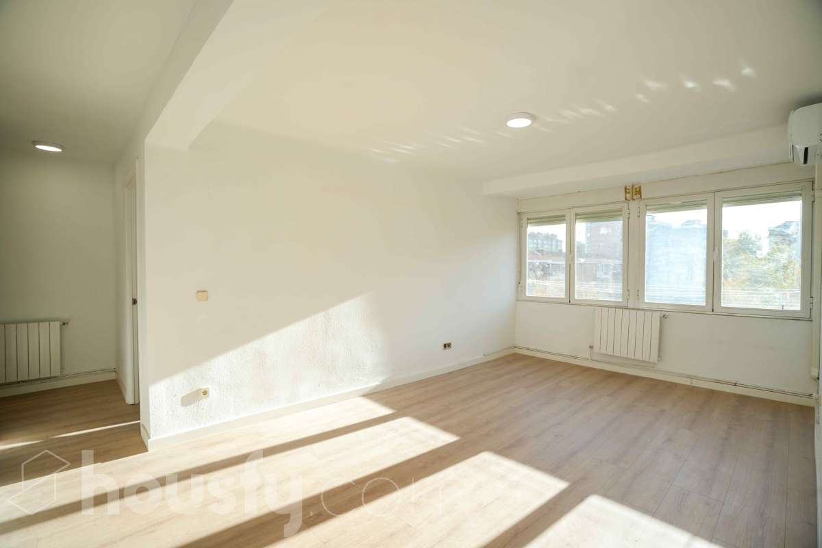 Piso en venta en Plaza Hilanderas, Carabanchel, Madrid-2