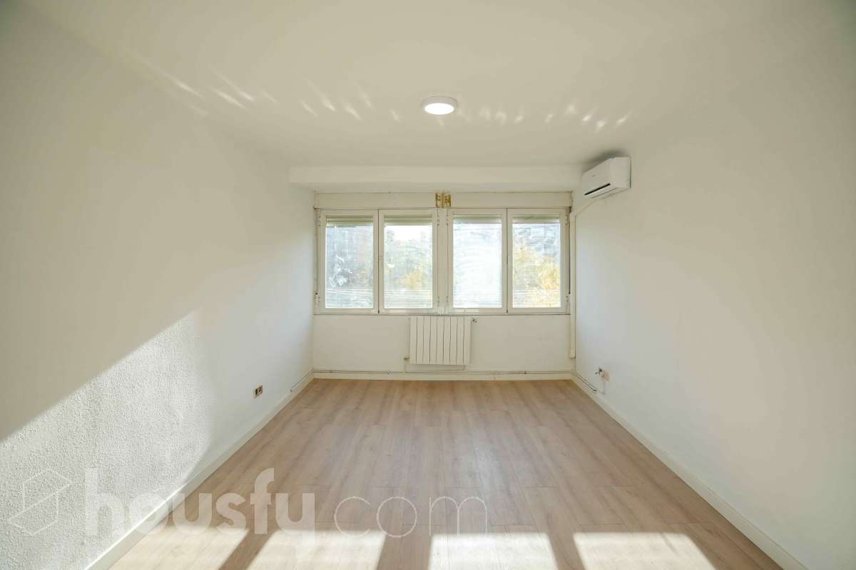 Piso en venta en Plaza Hilanderas, Carabanchel, Madrid-1