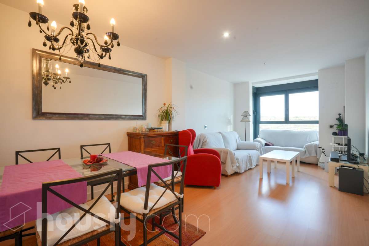 Piso en venta en Calle de María Reiche, Hortaleza, Madrid-0