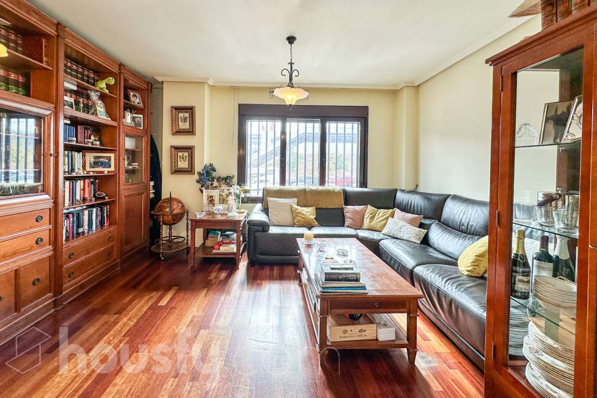 Piso en venta en Cl. Golondrina, Moncloa, Madrid-2