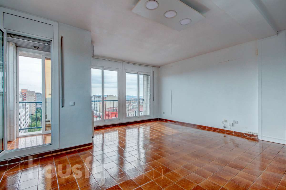 Piso en venta en Carrer de Bilbao,  Sabadell-1