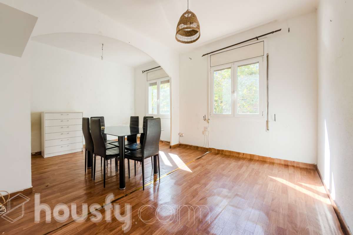 Piso en venta en PS FABRA I PUIG, Nou Barris, Barcelona-0