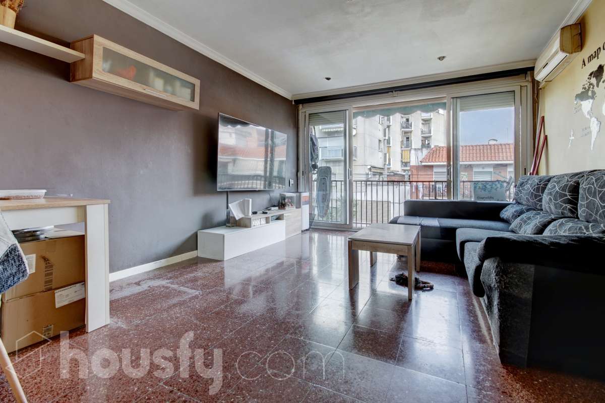 Piso en venta en AV BARCELONA,  Santa Perpètua de Mogoda-0