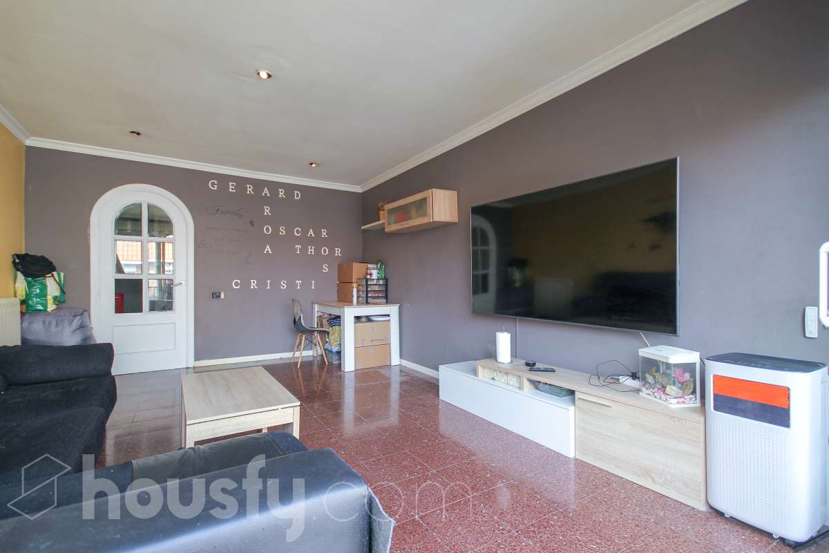 Piso en venta en AV BARCELONA,  Santa Perpètua de Mogoda-3