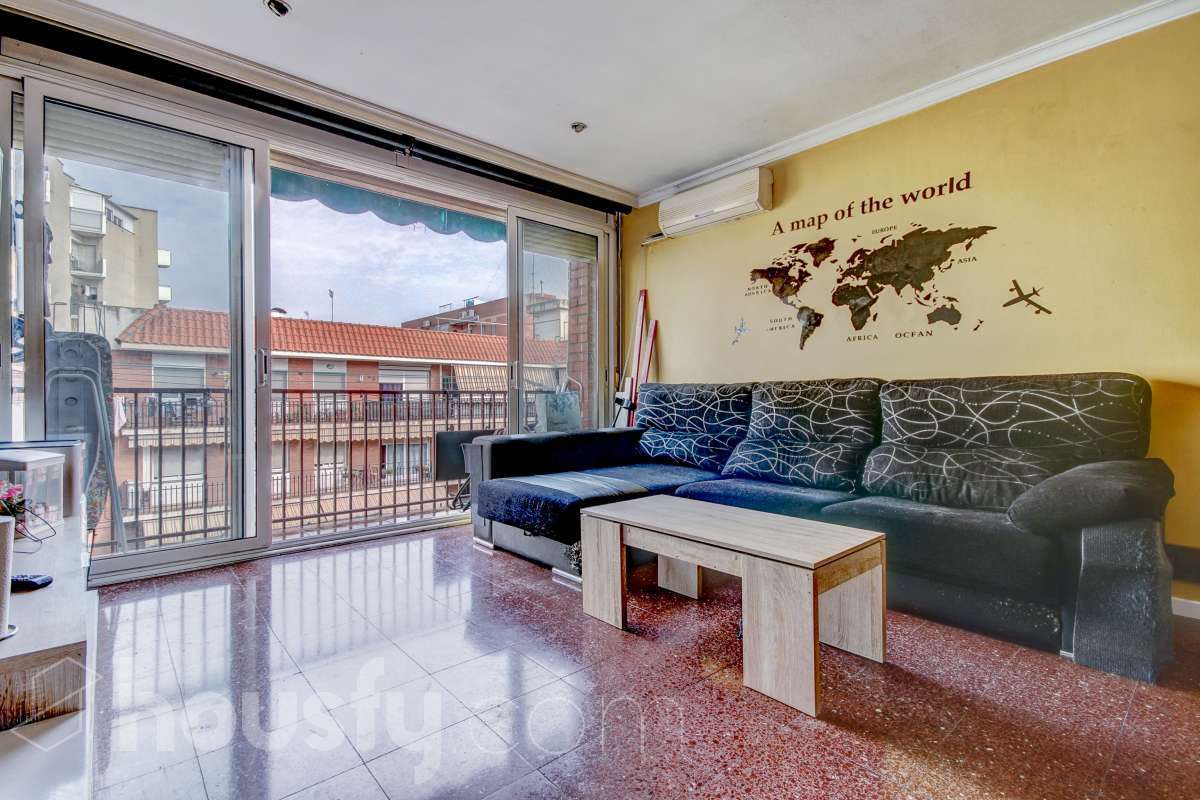 Piso en venta en AV BARCELONA,  Santa Perpètua de Mogoda-2
