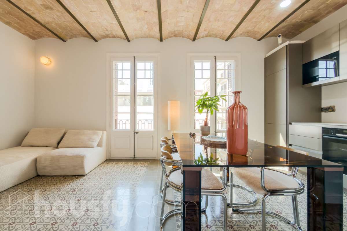 Piso en venta en CL PUIGMARTI, Gràcia, Barcelona-1