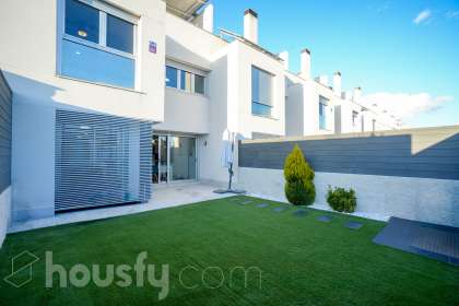 Casa en venta en Calle Tauro, Sur, Móstoles-0