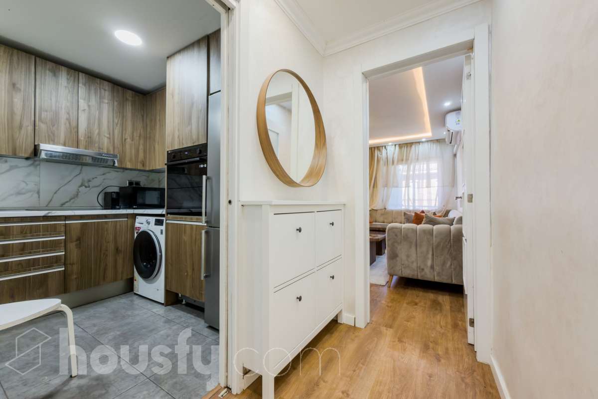 Piso en venta en CL MONTURIOL,  Santa Coloma de Gramenet-1