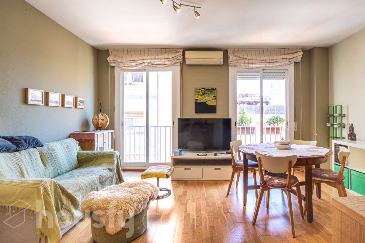 Dúplex en venta en Carrer d'Alcolea, Sants-Montjuïc, Barcelona-0