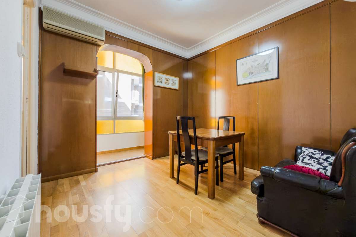 Piso en venta en Carrer de Girona, Eixample, Barcelona-0