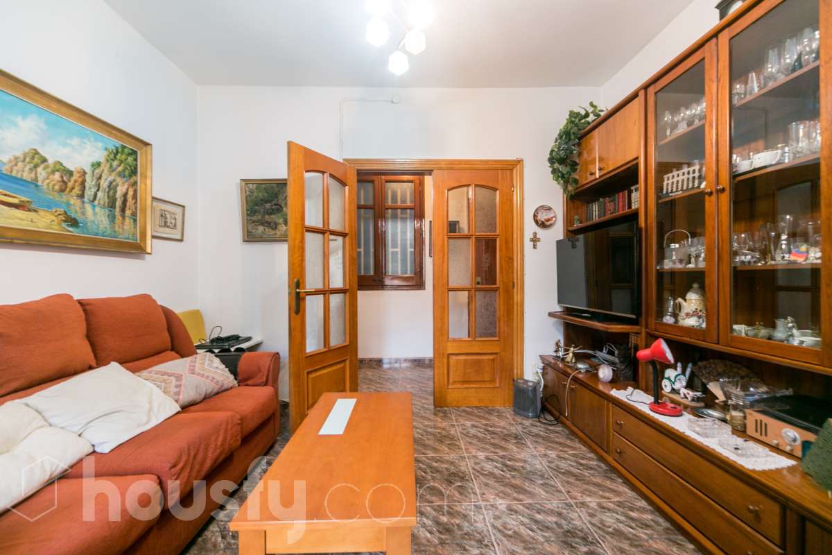 Piso en venta en CL SANT ISCLE, Nou Barris, Barcelona-3