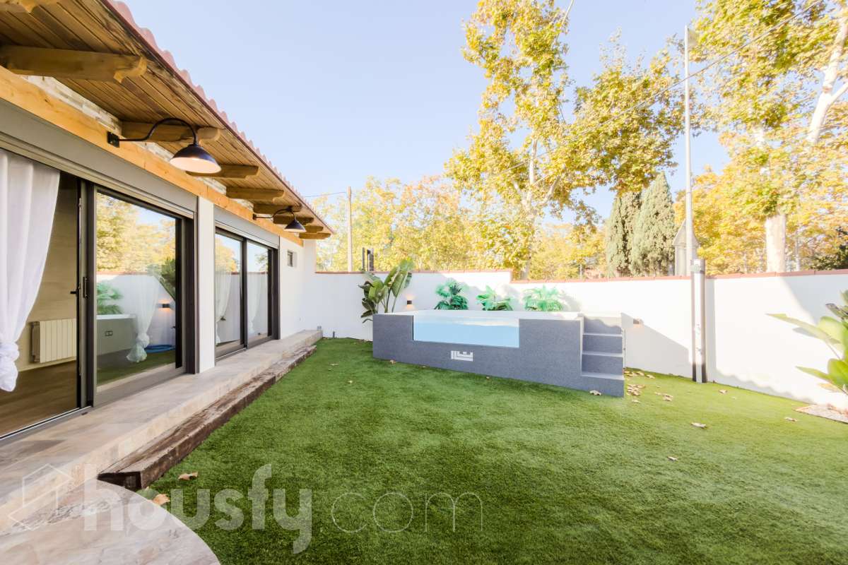 Casa en venta en AV PRIMAVERA,  Cerdanyola del Vallès-0