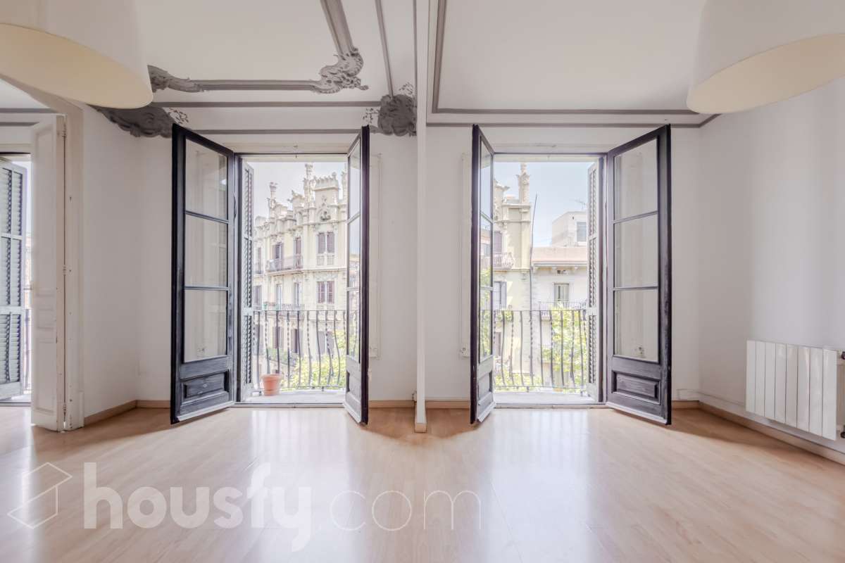 Piso en venta en Calle Bailen, Eixample, Barcelona-1