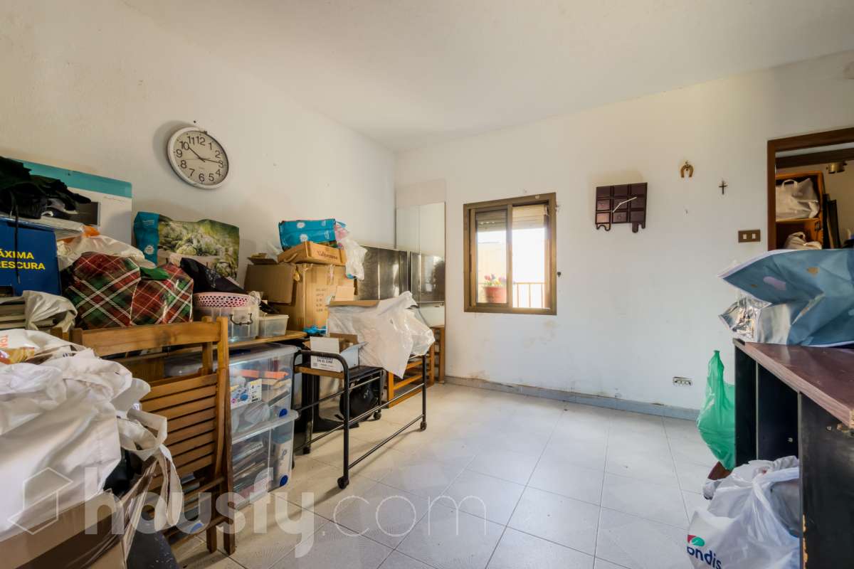 Piso en venta en CL SANT HILARI SACALM,  Badalona-2