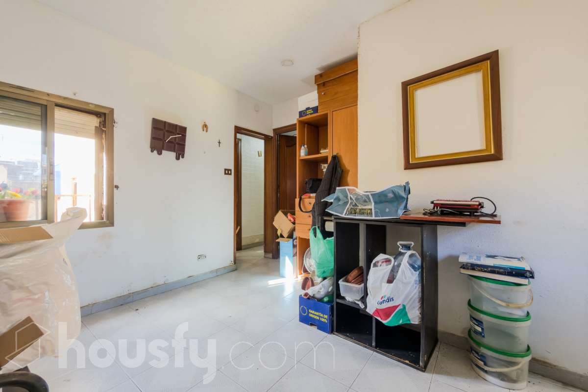Piso en venta en CL SANT HILARI SACALM,  Badalona-3