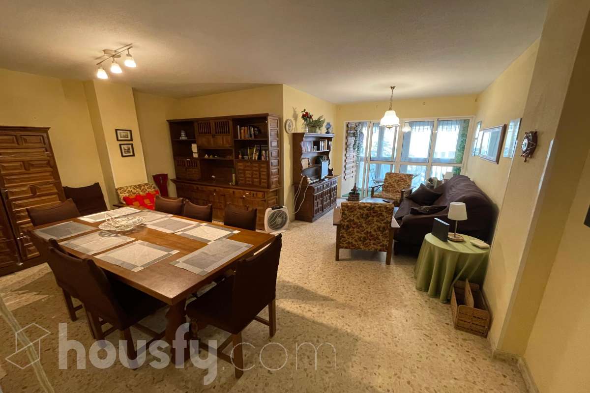 Piso en alquiler en Avenida Cayetano del Toro,  Cádiz-0