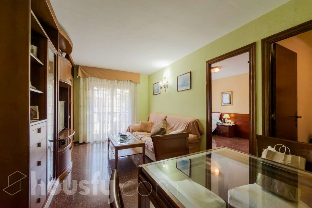 Piso en venta en Carrer Montevideo (Pedrera 11),  Santa Coloma de Gramenet-0