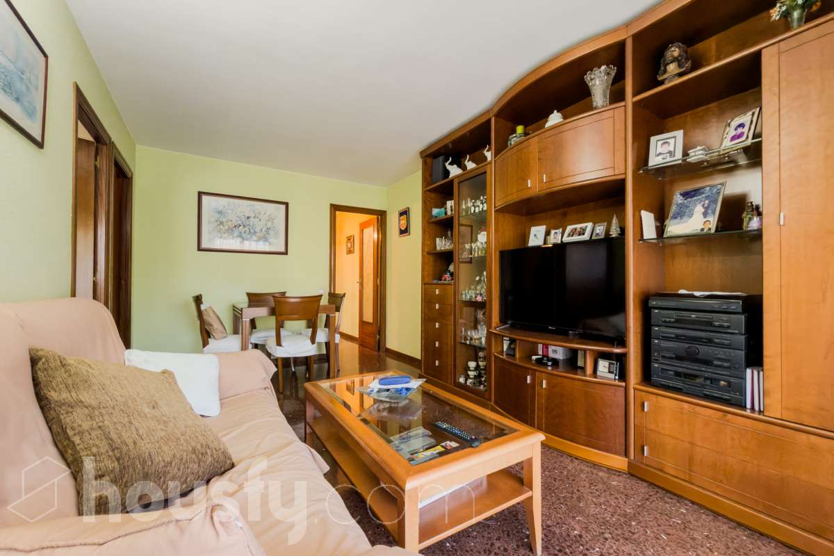 Piso en venta en Carrer Montevideo (Pedrera 11),  Santa Coloma de Gramenet-3