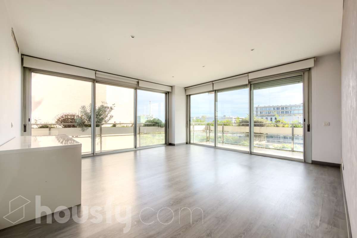 Piso en venta en Avinguda d'Eduard Maristany,  Sant Adriá de Besós-0