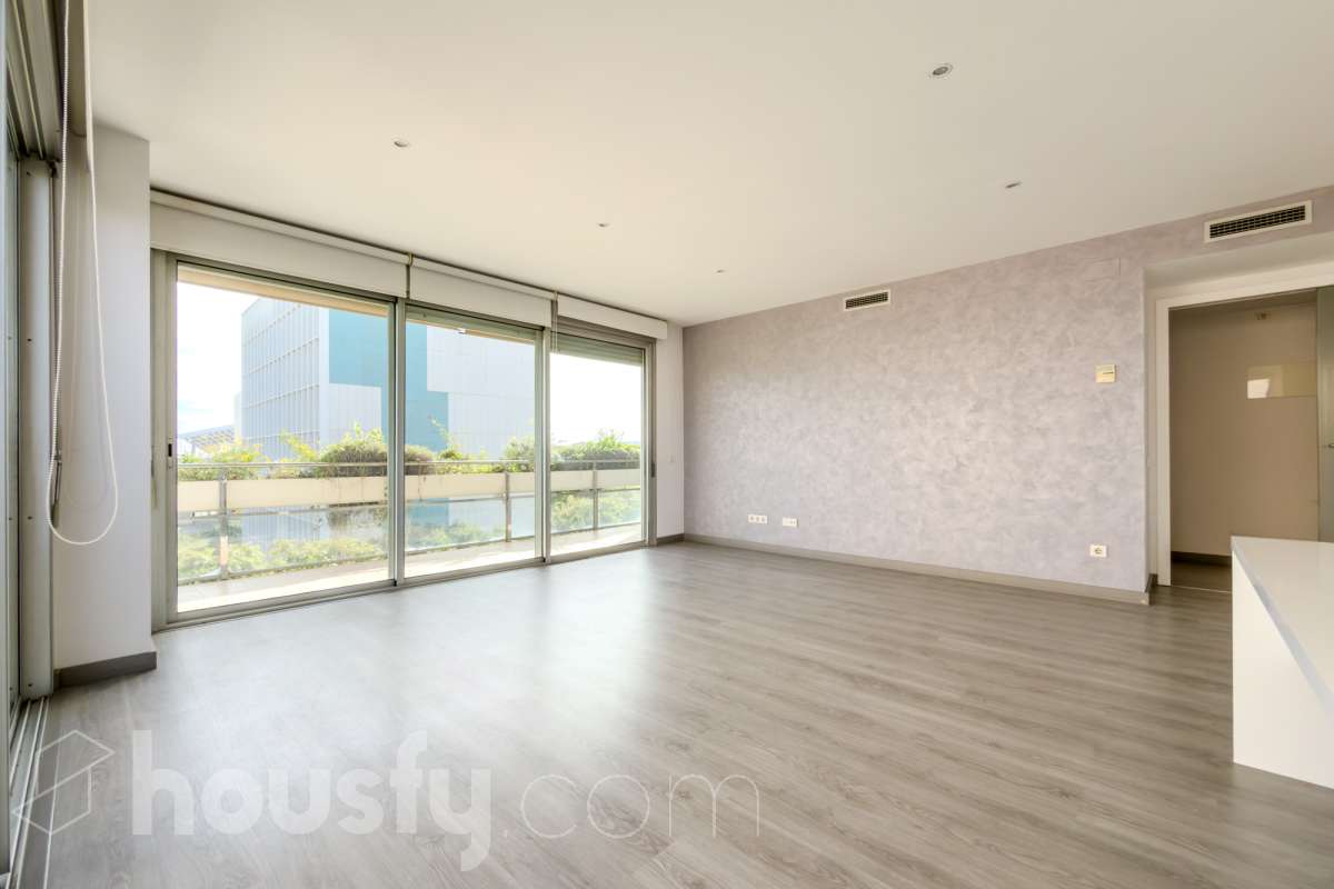 Piso en venta en Avinguda d'Eduard Maristany,  Sant Adriá de Besós-2