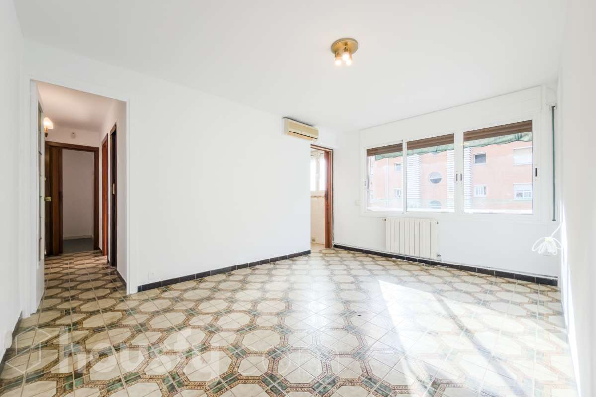 Piso en venta en CL SASSER, Sant Martí, Barcelona-0