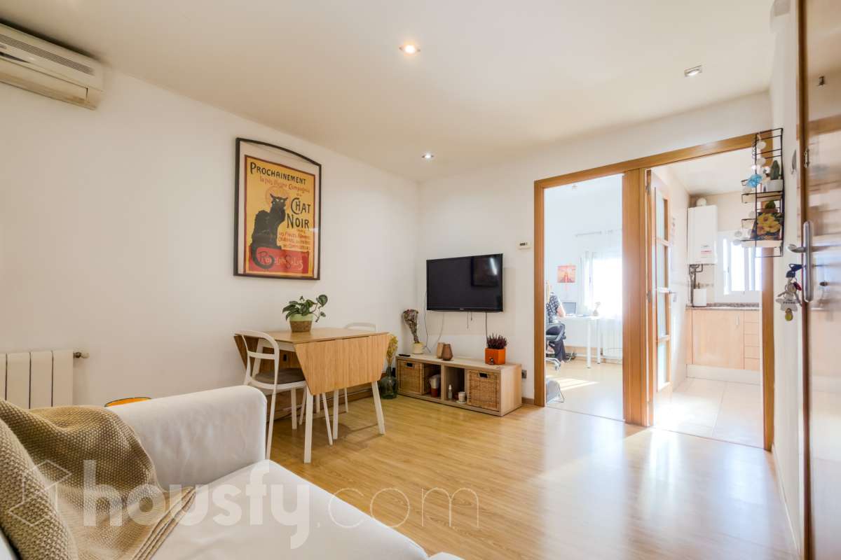 Ático en venta en CL PI I GIBERT,  Sant Adriá de Besós-0