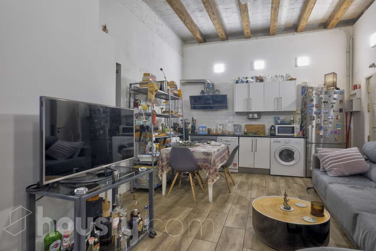Piso en venta en PJ RATES,, Sant Martí, Barcelona-1