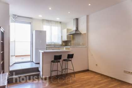 Bajo en Calle de las Viñas