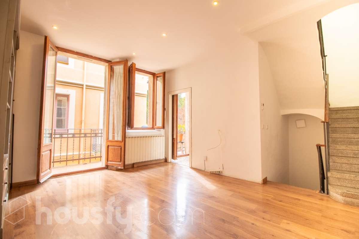 Casa en venta en CL ESCUDELLERS,  Vilafranca del Penedès-0