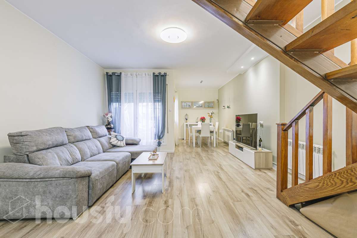 Dúplex en venta en CL SANT RAMON,  Cerdanyola del Vallès-1