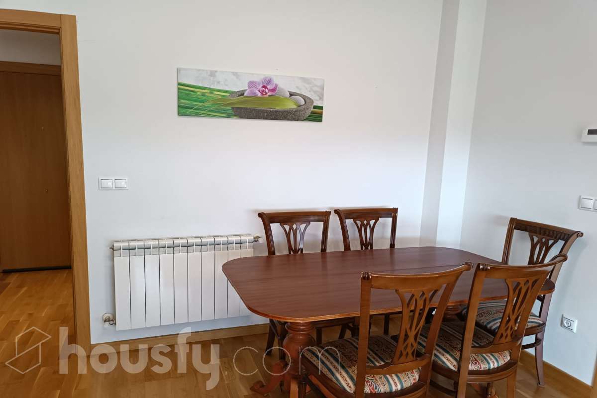 Piso en alquiler en Avenida de los Derechos Humanos,  Ávila-1