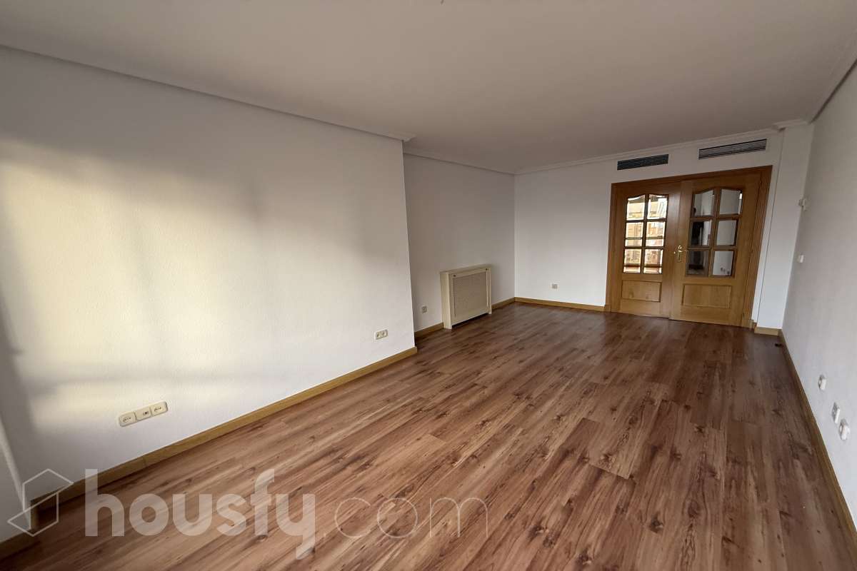 Piso en alquiler en Calle de Bravo Murillo, Tetuán, Madrid-2