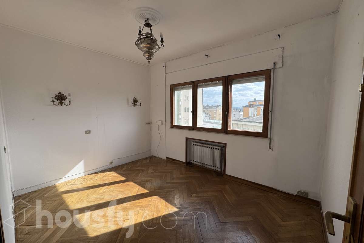 Piso en venta en Avenida Ramón Ferreiro,  Lugo-3