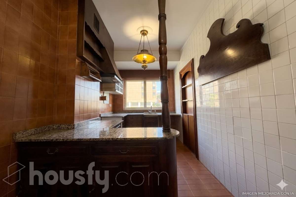Piso en venta en Avenida Ramón Ferreiro,  Lugo-3