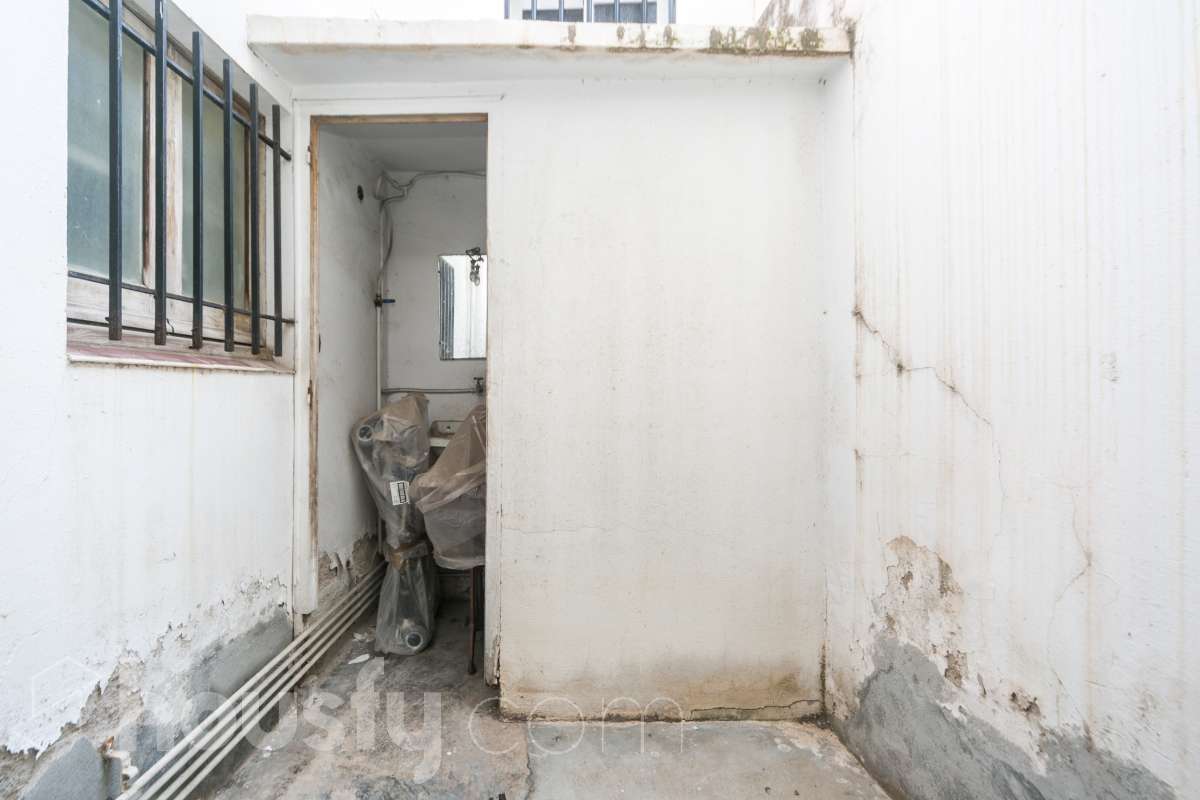 Local en venta en Carrer de Frederic Soler,  Cornellà de Llobregat-3