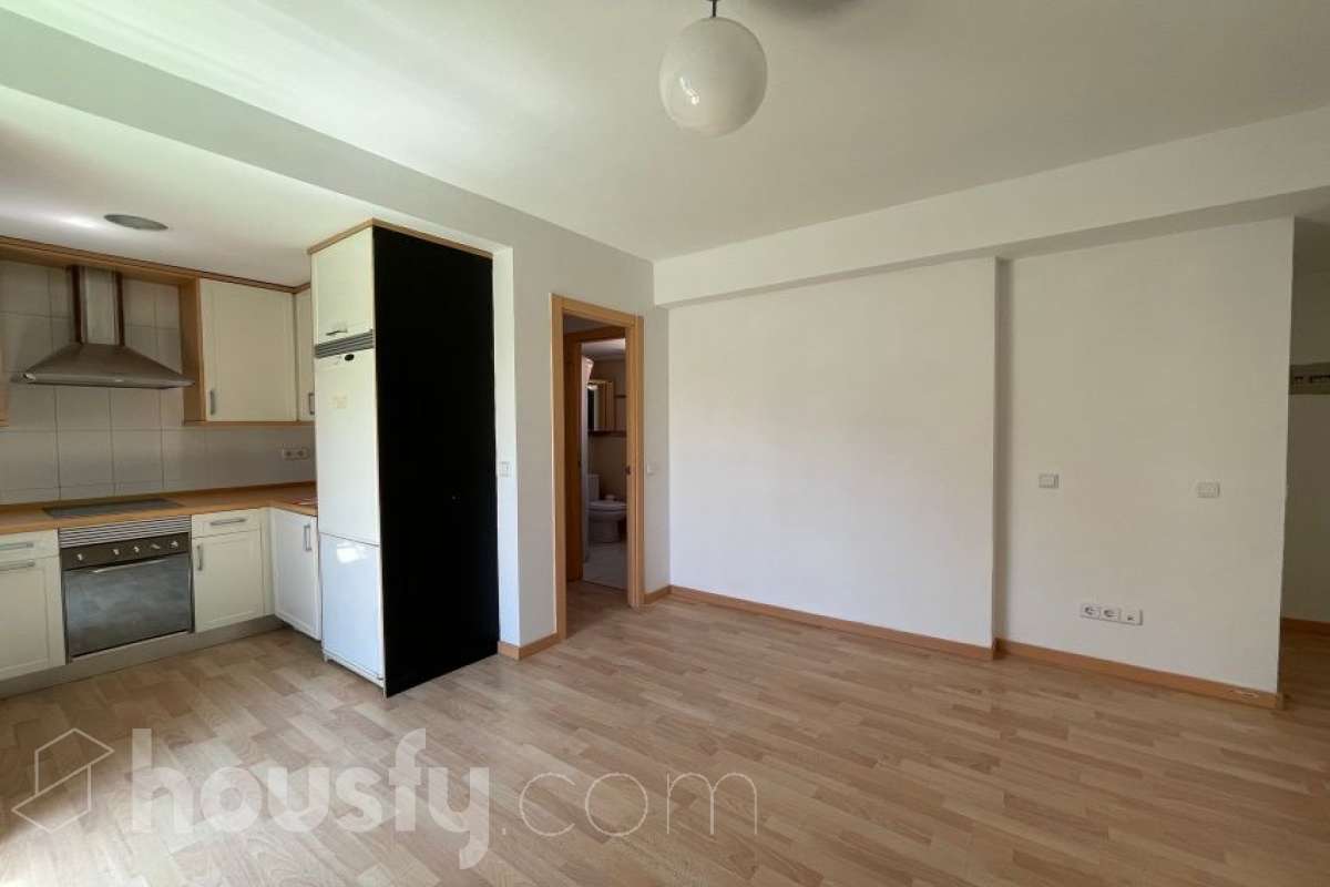 Piso en venta en Calle de Pinos Baja, Tetuán, Madrid-1