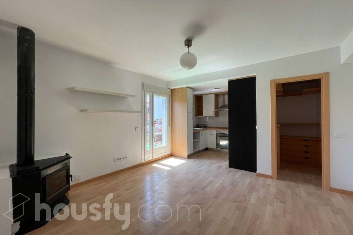 Piso en venta en Calle de Pinos Baja, Tetuán, Madrid-0