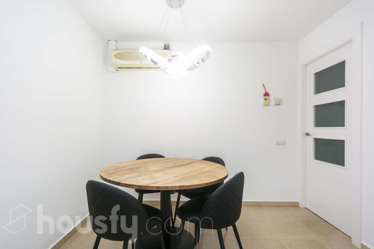 Dúplex en venta en Carrer del Barcelonès,  Cornellà de Llobregat-2